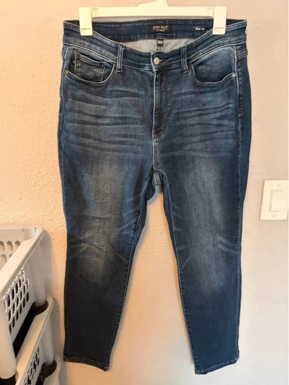 Judy Blue slim fit dark wash 14W. 30in inseam